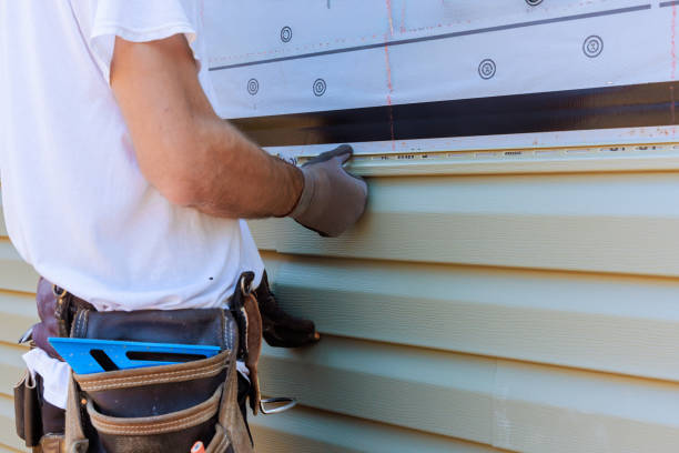Trusted Storm Damage Siding Repair service in Oak Ridge, FL - Creative Siding